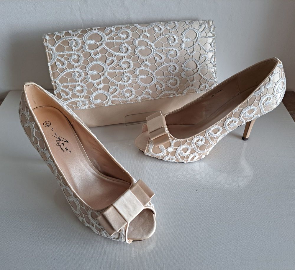 Lunar Cream/Beige Satin & Lace Occasions Shoes size 7 & Matching Bag