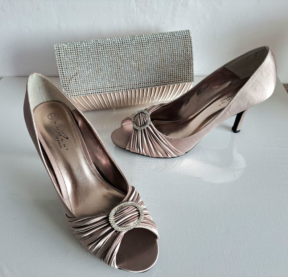 Lunar occasion champagne satin shoes matching satin bag size 7 & size 8