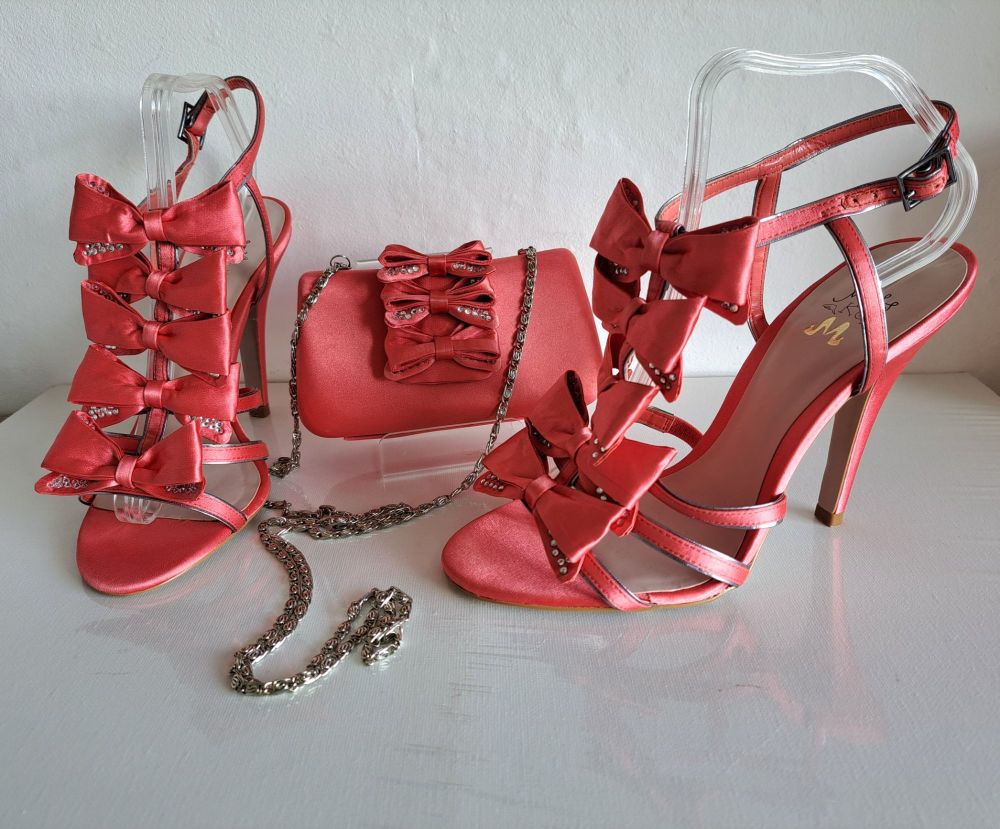 Kurt Geiger strappy shoes matching bag satin crystals Salmon size 6.5 -size