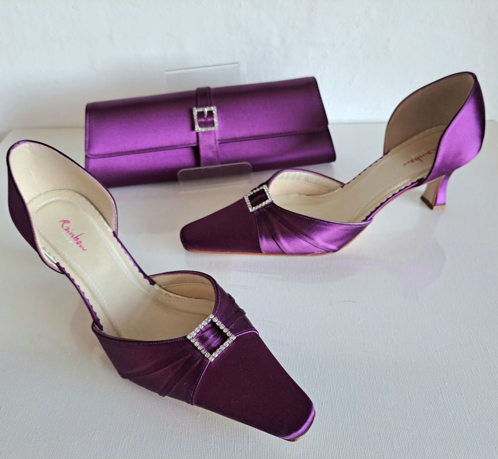 Shoes with matching handbag by Louis Vuitton | Tacchi alti, Scarpe, Stile