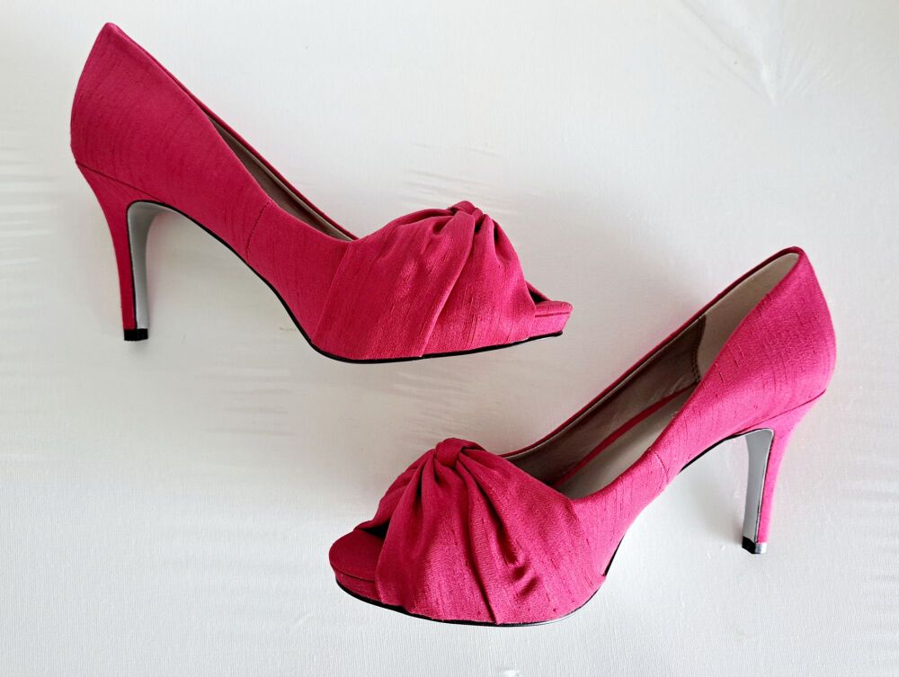 Jacques Vert Deep Pink Shoes, size 6