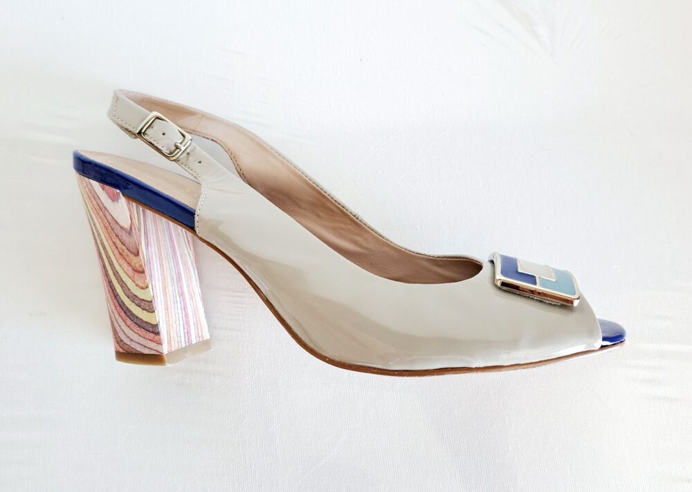 Capollini Italian Leather Beige Patent Slingbacks size 6 - pre-loved