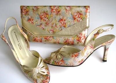 Sabrina Chic gold floral shoes matching clutch mother bride size 6