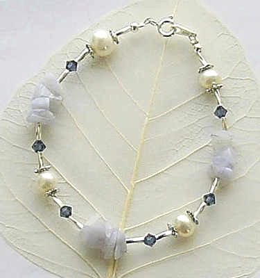 ATTRACTIVE BLUE LACE AGATE AND PEARL STERLING SILVER BRACELET