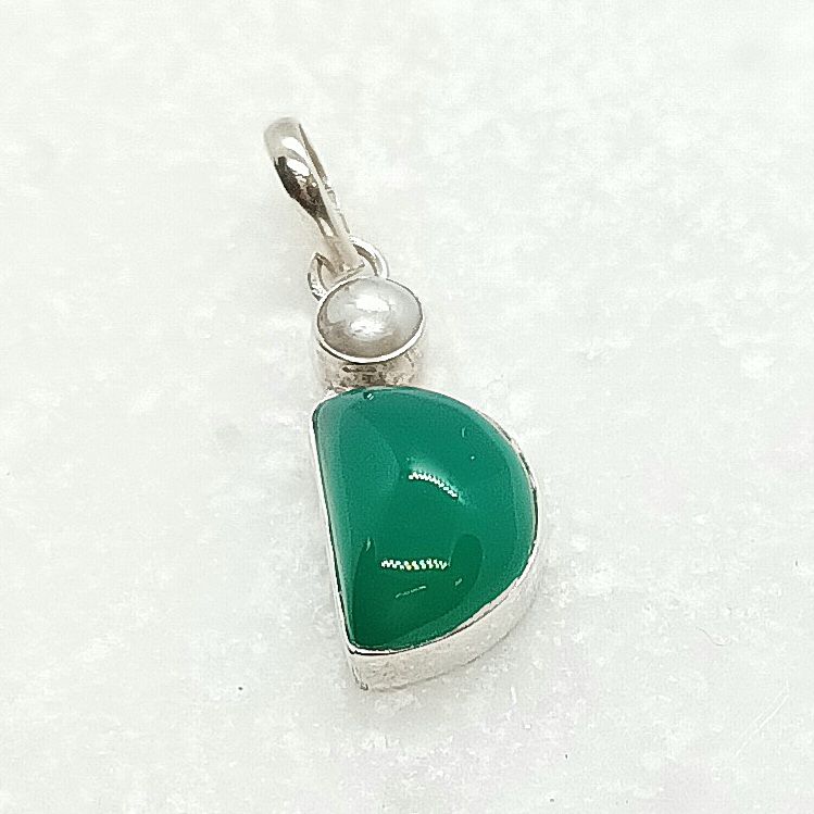 Green Onyx And Pearl Sterling Silver Gemstone Pendant