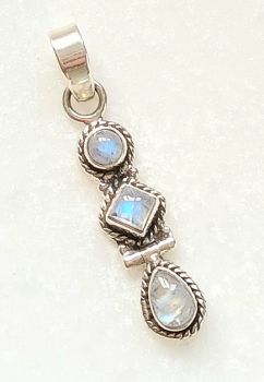 Crystal moonstone silver pendant