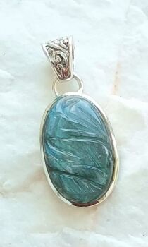 Silver labradorite crystal pendant