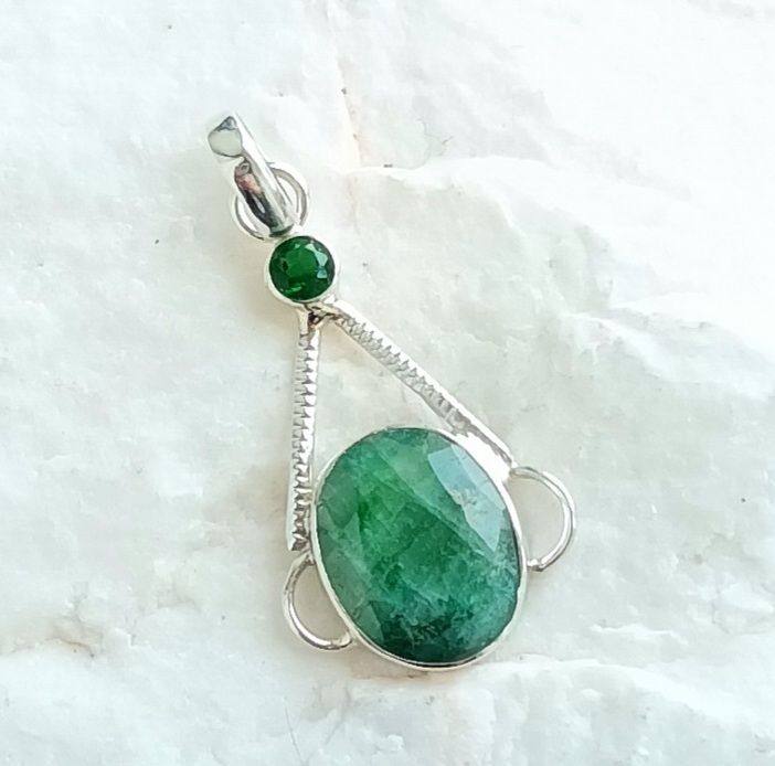 Emerald Quartz Gem Silver Pendant