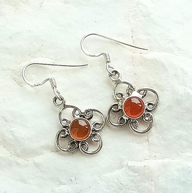 Carnelian Decorative Gemstone Earrings