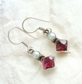 Freshwater pearl silver garnet earrings