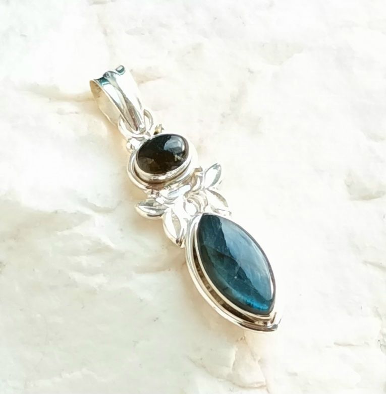 Labradorite Sterling Silver Crystal Pendant