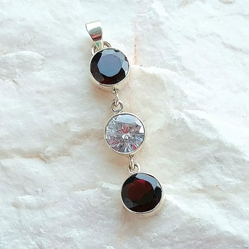 Garnet Labradorite Crystal Gemstone Silver Pendant