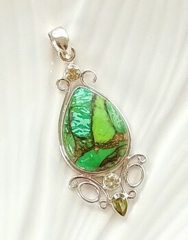 Green turquoise crystal gem pendant