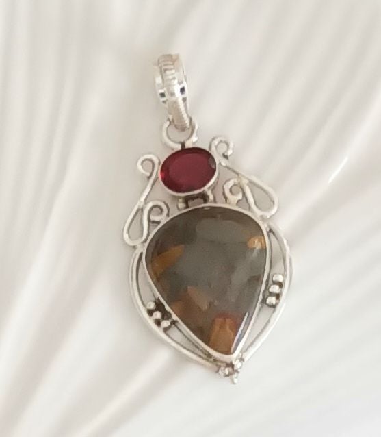 Garnet Multi Gemstone Jewellery Silver Pendant