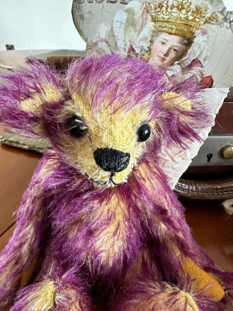 Adorapaws Artist bear 7”