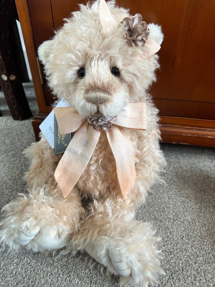 Arabella (mark on bow)