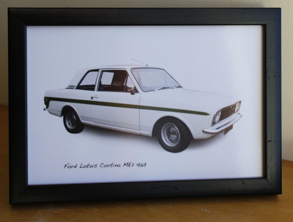 Ford Lotus Cortina Mk2 1969 - Photograph (4x6in) in Black, White or Silver 