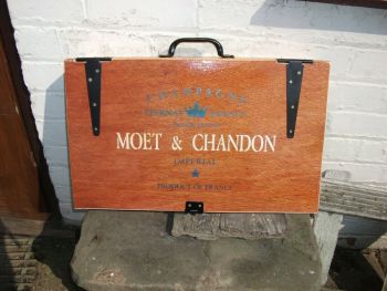 Moet & Chandon Varnished Wooden Drink Case Box