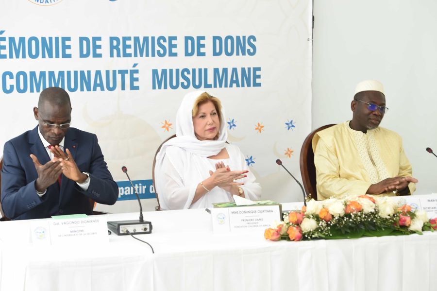 ramadan-2022-dons-de-la-1ere-dame-a-la-communaute-musulmane_pqgigh44ded.jpg