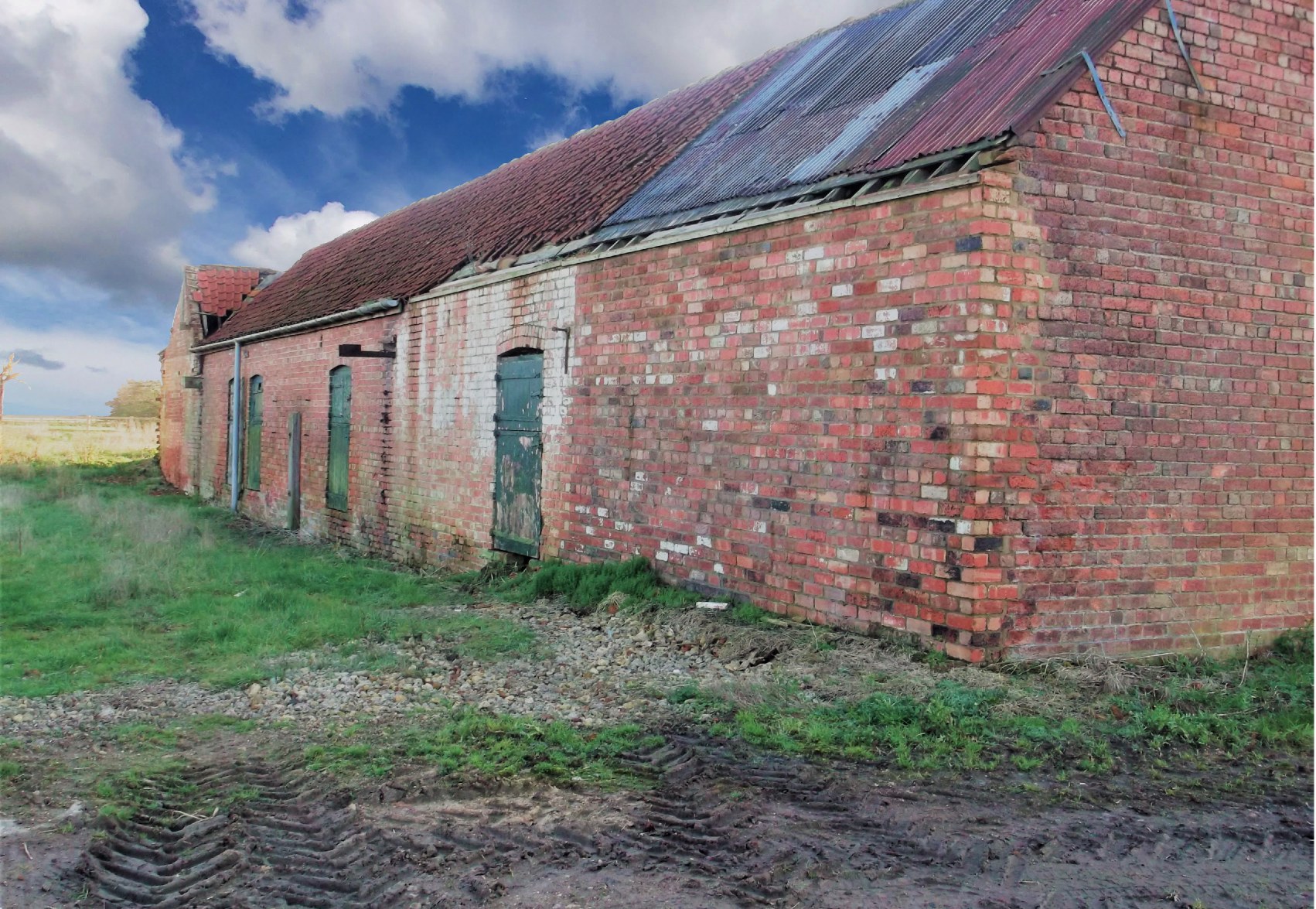 Planning Approved - Redundant Farm Buildings: DESIGN STUDIO, OFFICE & RESIDENTIAL - GRANGE FARM, NORTHORPE, LINCOLNSHIRE