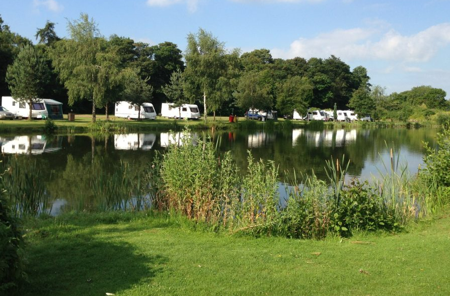 Full planning permission has been approved for new holiday lodges and fishing ponds in Thorney near Lincoln, England
