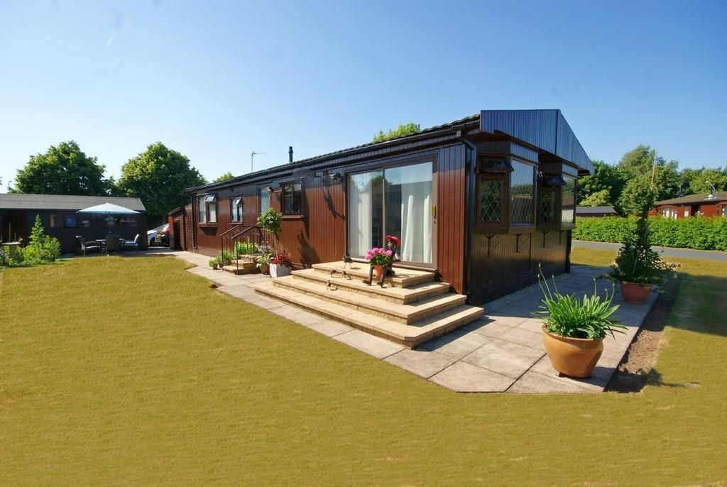 Planning Applications for Park Homes, Lodge Developments, park extensions, new holiday lodges and caravans