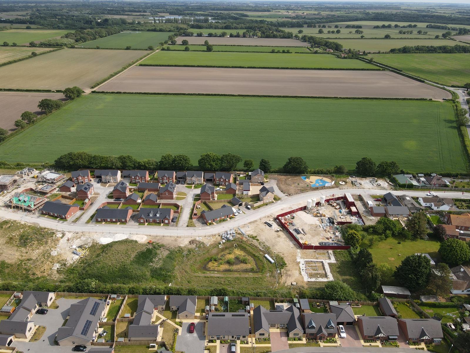 Successful planning permission achieved in Lincolnshire by Fytche-Taylor Planning for a new residential and commercial development.