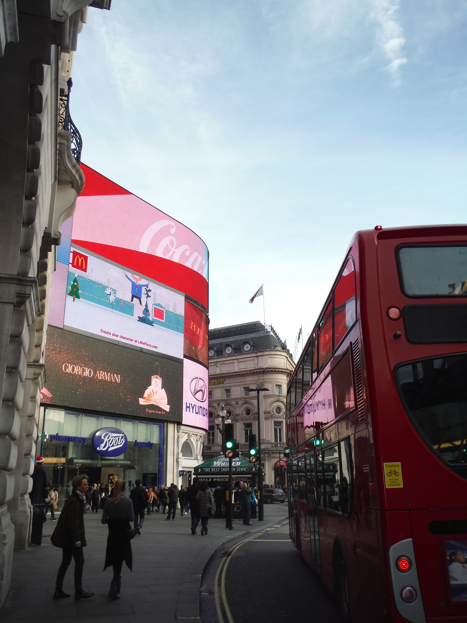 Professional planning advice for advertising consent and signage applications