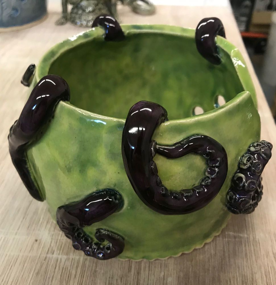 Octopus Pottery 19-05-23