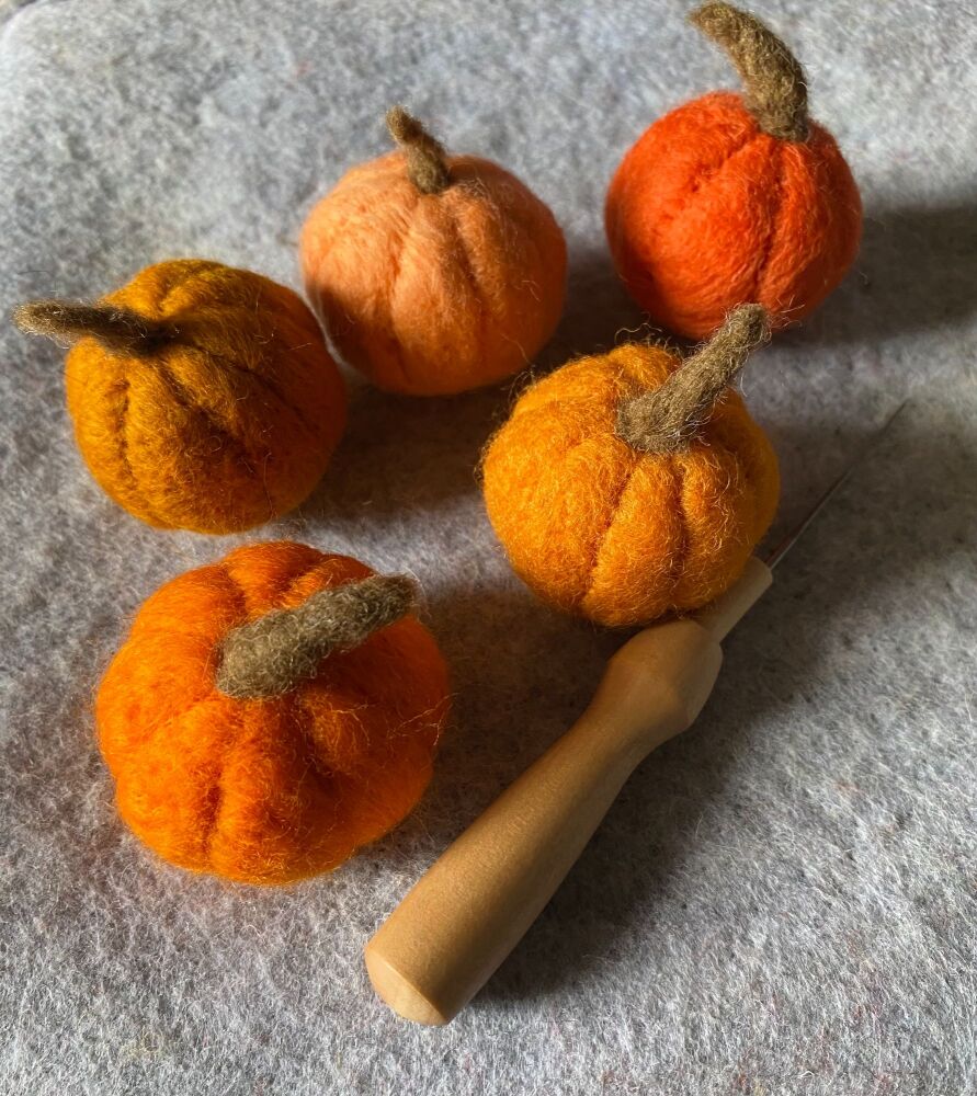 Needle Felted Pumpkins