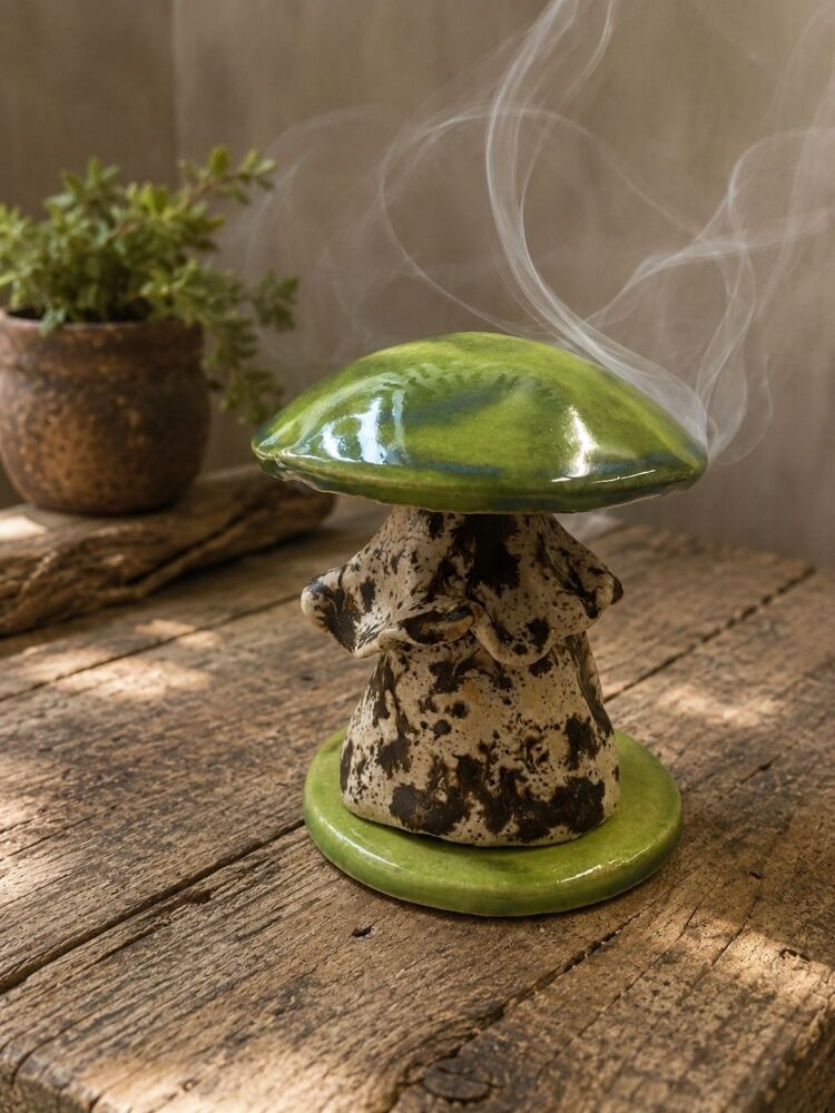 Mushroom Incense burner - green