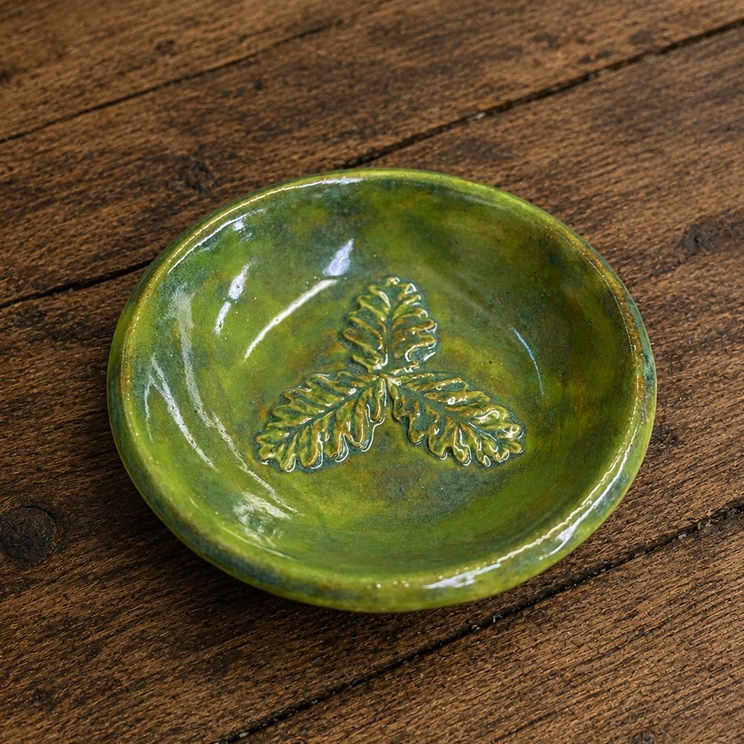 Small leaf dish