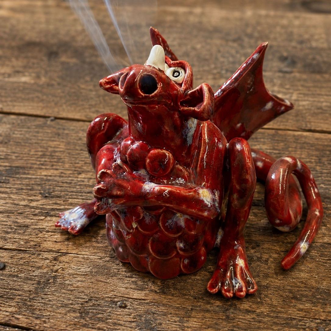 Smoking Dragon - red