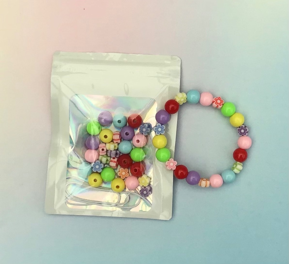 Tiny Flowers Bracelet Kit
