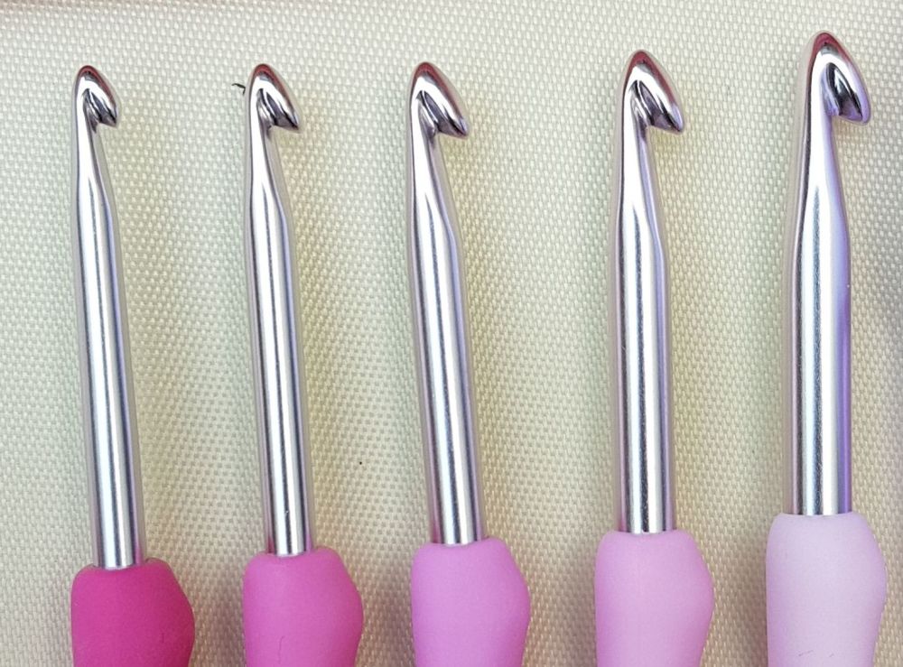 Tulip Etimo Rose Crochet Hook Set
