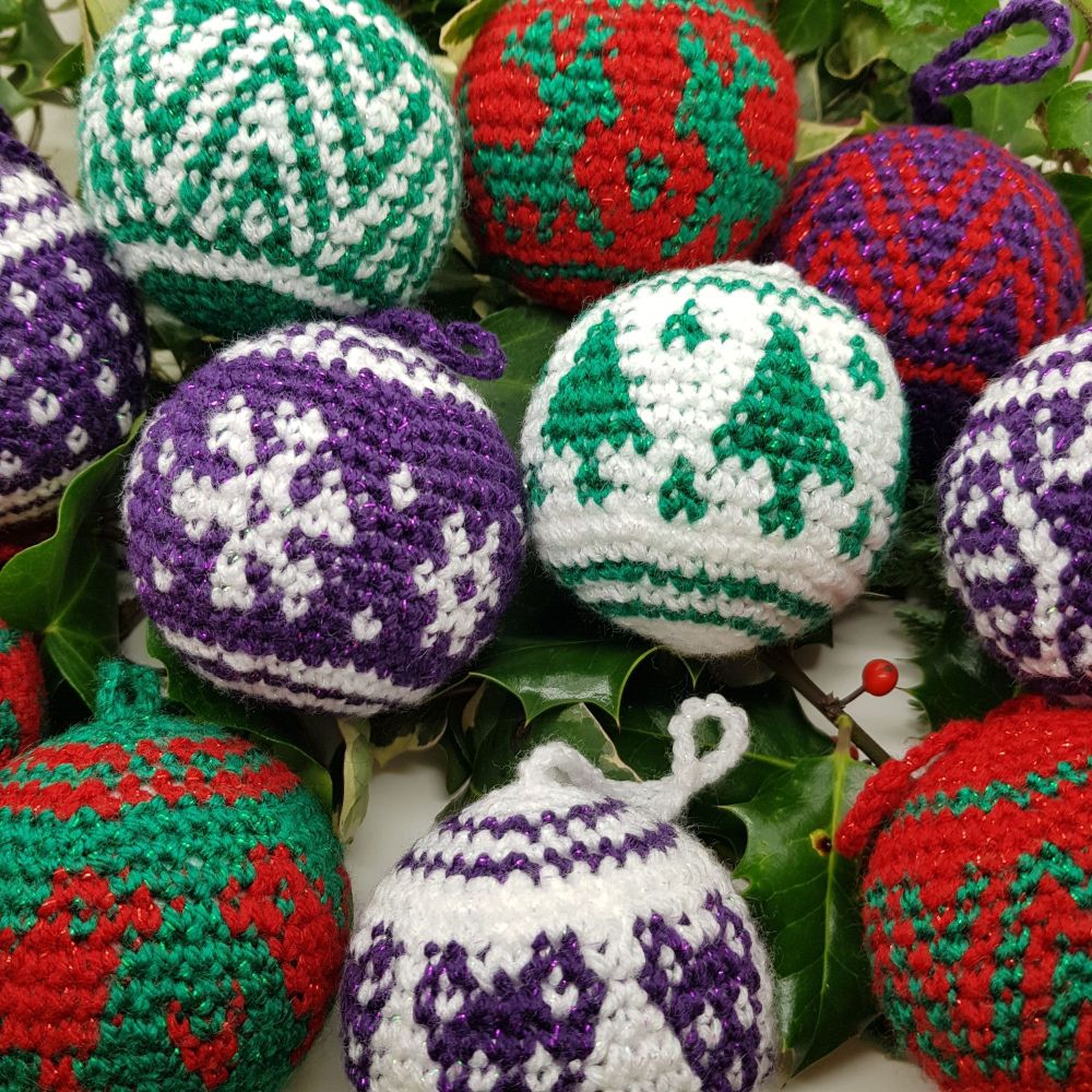 10 Tapestry Crochet Christmas Baubles – Pattern Book + 3 Balls