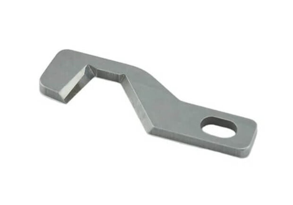 Overlocker upper blade