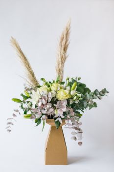 Bouquet - Luxury Whites & Pampass