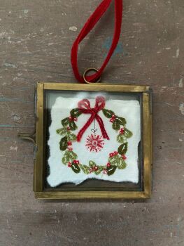 Mini Snippet Wreath in a Frame - Red & Green