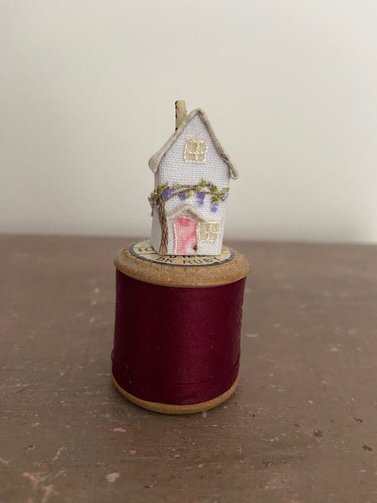 Reel Cottage -Wisteria