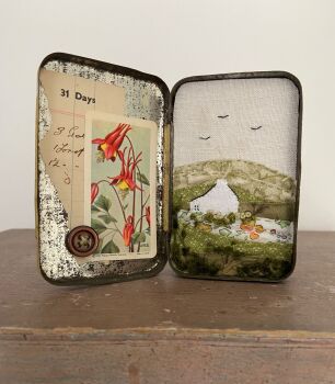 Granny's Bonnets Tin