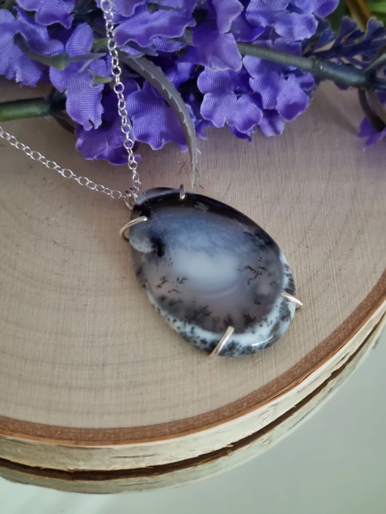 Dendritic Agate Necklace 