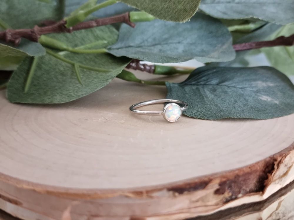 Gemstone Ring (Round)