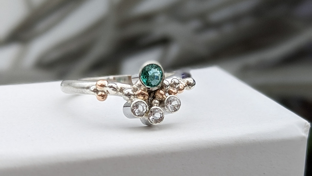 Vintage Emerald, White Topaz, silve rand Rose Gold Granulation Ring