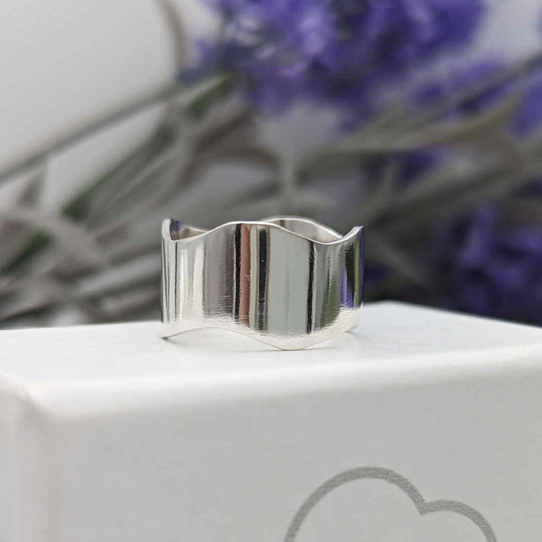 Chuny Wave Silver Statement Ring