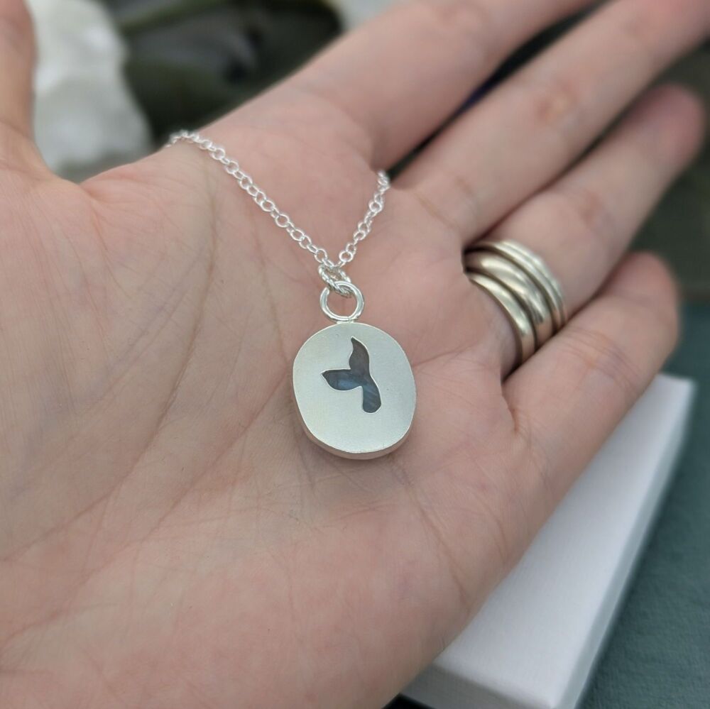 Silver Glass Pebble Necklace - Whale Tail