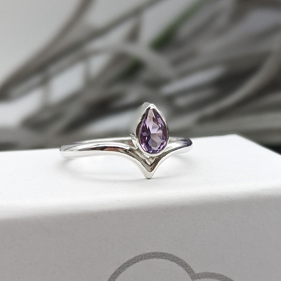 Pear facet Amethyst & silver ring