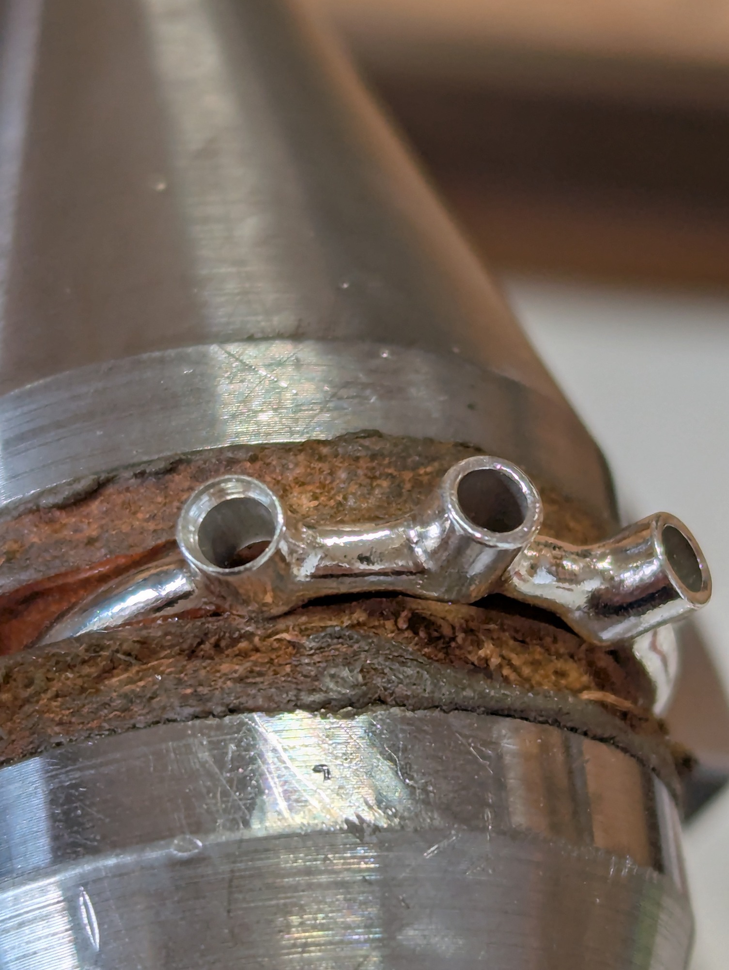 close up of seat cutting for the gemstones