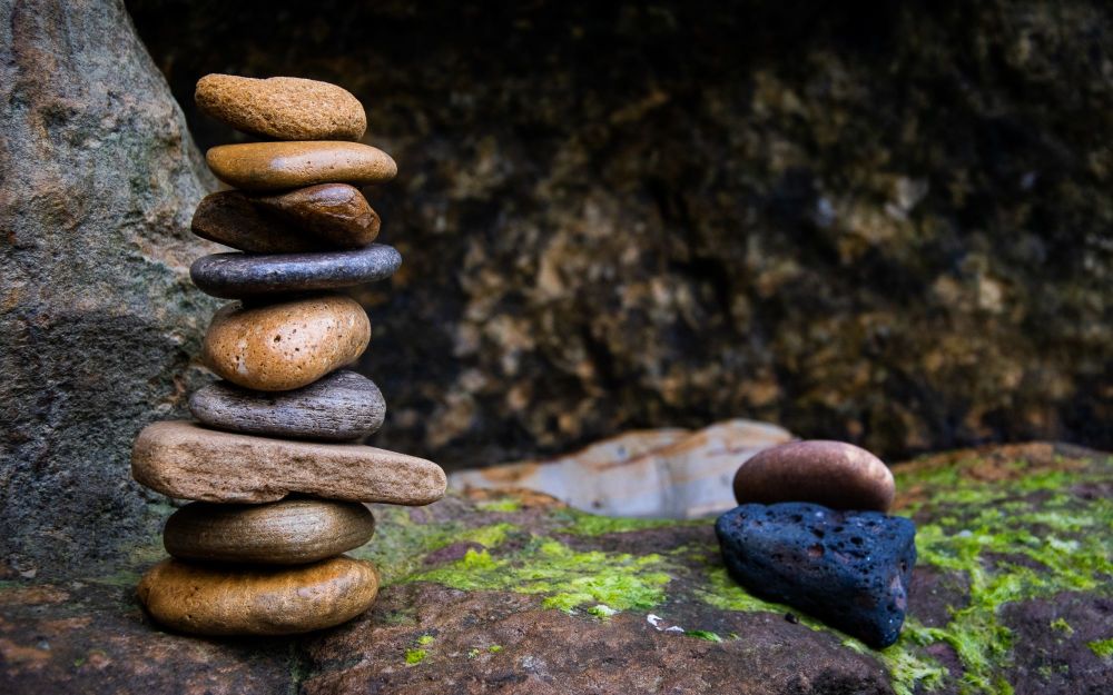 Pebble Sculpture : Zen