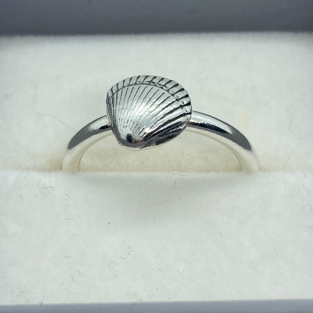 Sterling Silver Seaside Shell Ring - UK ring size N
